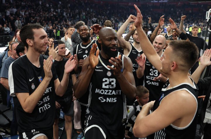 Košarkaš Partizana dominirao protiv Crvene zvezde i proglašen za MVP-a (Foto)