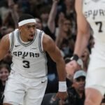 Košarkaš San Antonija Keldon Džonson najbolji šesti igrač NBA lige