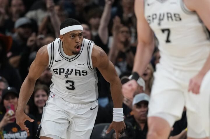 Košarkaš San Antonija Keldon Džonson najbolji šesti igrač NBA lige
