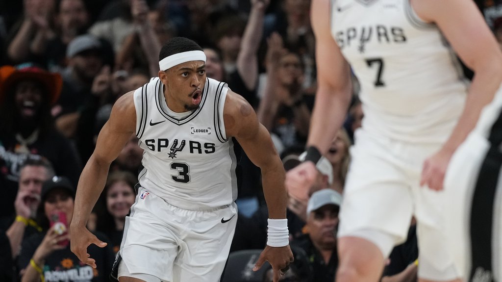 Košarkaš San Antonija Keldon Džonson najbolji šesti igrač NBA lige