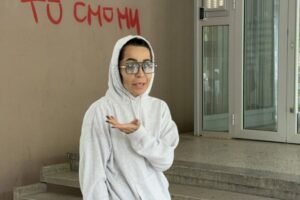 MARIJA BULAT PUŠTENA IZ POLICIJE NAKON 10 SATI TREŽNJENJA! Evo u KAKVOM STANJU je viđena!