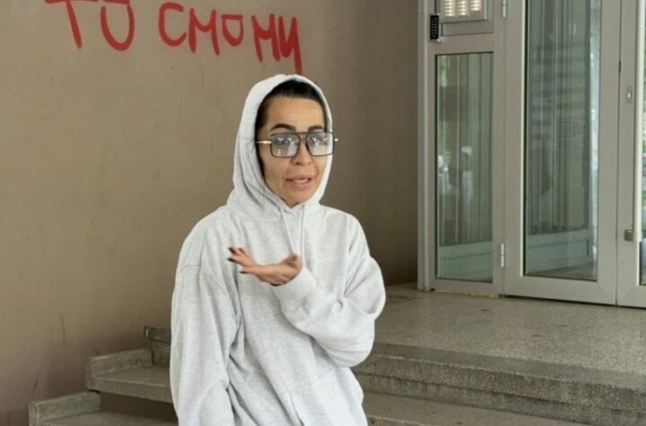 MARIJA BULAT PUŠTENA IZ POLICIJE NAKON 10 SATI TREŽNJENJA! Evo u KAKVOM STANJU je viđena!