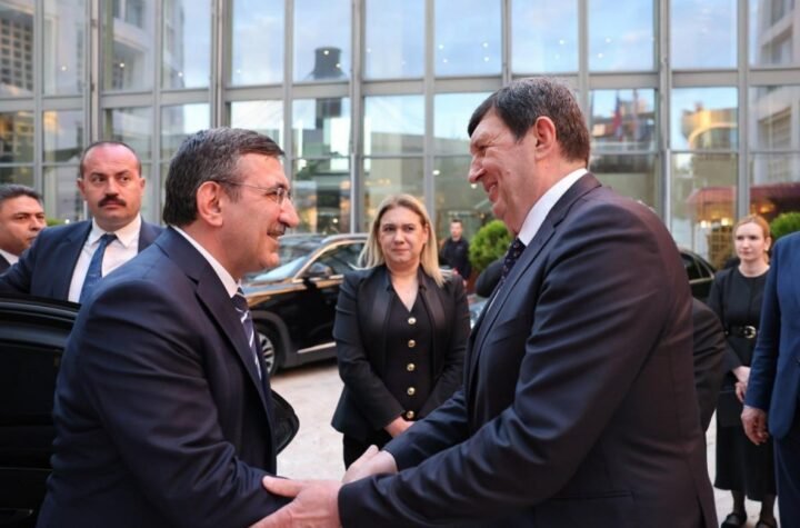 MEĐU ZVANICAMA I POTPREDSEDNIK TURSKE! Ambasada Republike Srbije u Ankari obeležila Dan državnosti i Dan Vojske Srbije (FOTO)