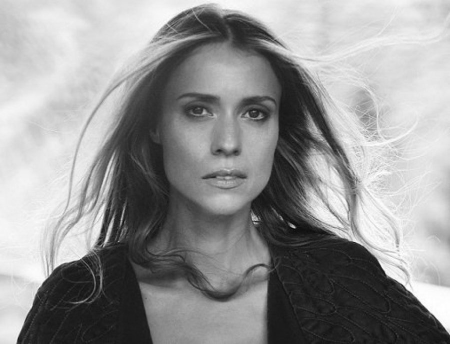 MELININA SVADBA PALA U SENKU! Mladoženja slavne Srpkinje SE OTVORIO ZA 3.000.000 EVRA, doveo najveće svetske zvezde tada!