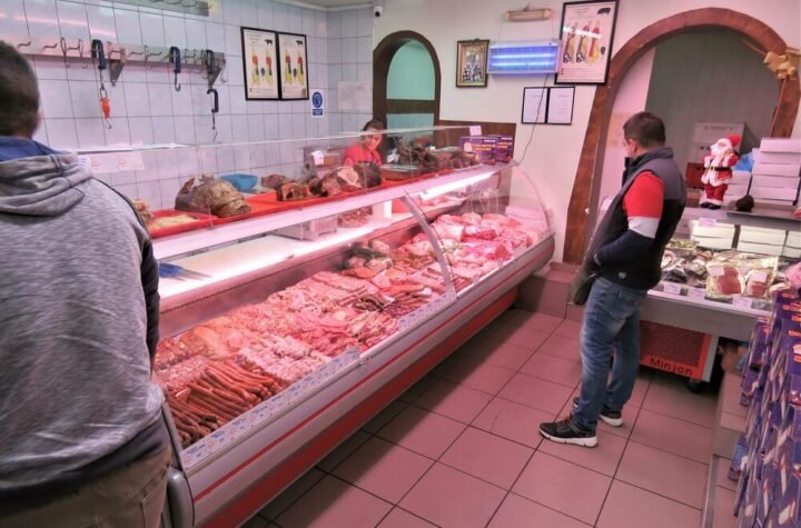 MESAR SA PREKO 12 GODINA ISKUSTVA OTKRIO OD KOJE VRSTE TREBA BEŽATI! "Prave vas budalama i naplaćuju skuplje"