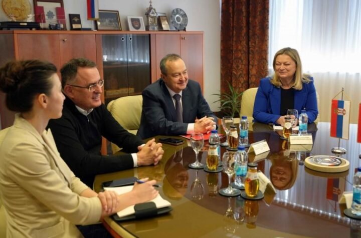 MINISTAR DAČIĆ PODELIO IMPRESIJE NAKON SASTANKA SA KARANOM: Veze srpskog naroda sa obe strane Drine su trajne i čvrste! (FOTO)