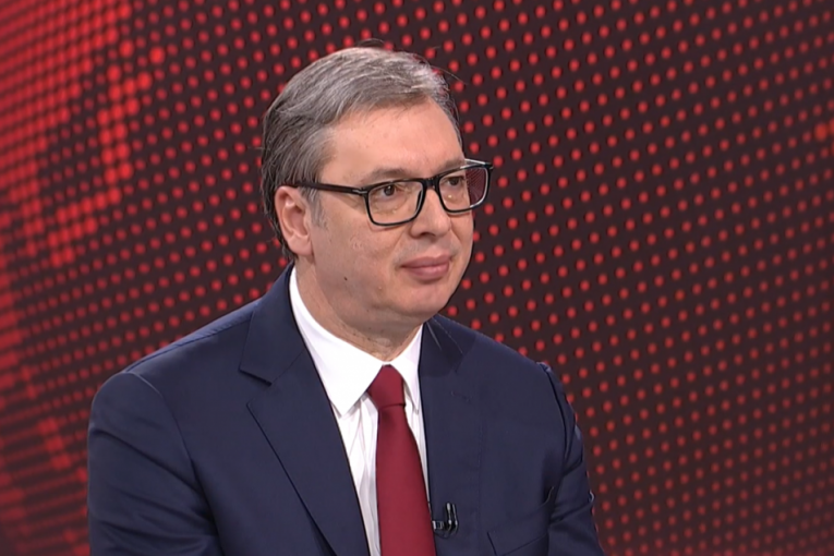 NAJVAŽNIJE JE  BORBA ZA GRAĐANE: Vučić o onome što neki priželjkuju: "Mnogi se zalud nadaju mom padu..."