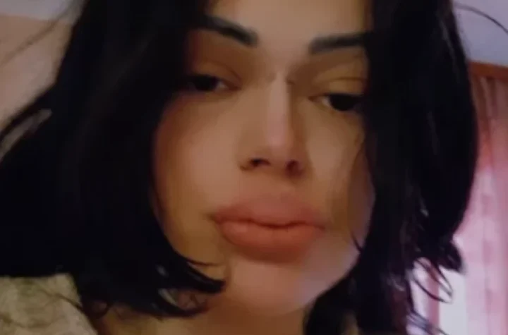 NAŠA PEVAČICA POPILA ŠAKU TABLETA U PRENOSU UŽIVO! Poslednja poruka podigla uzbunu na mrežama - SAMO ME PUSTITE DA SPAVAM!