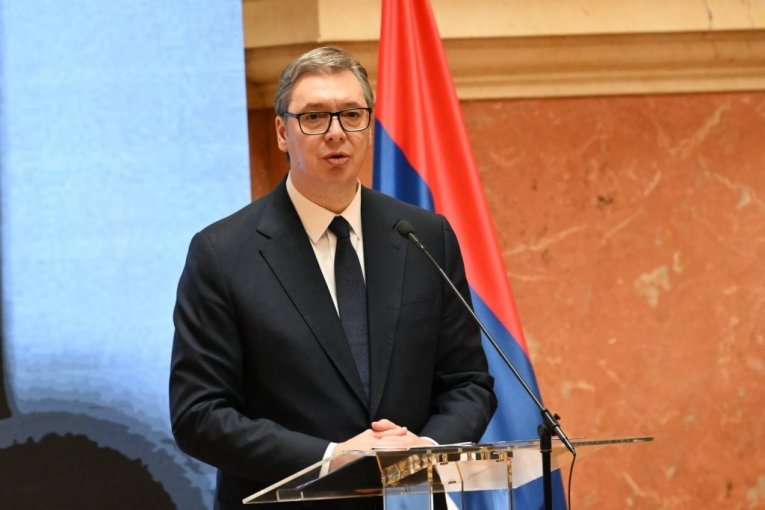 NEDOSTAJAĆE HRANE, BIĆE BORBA ZA VODU! Oglasio se predsednik Vučić: Sledi nam težak period!
