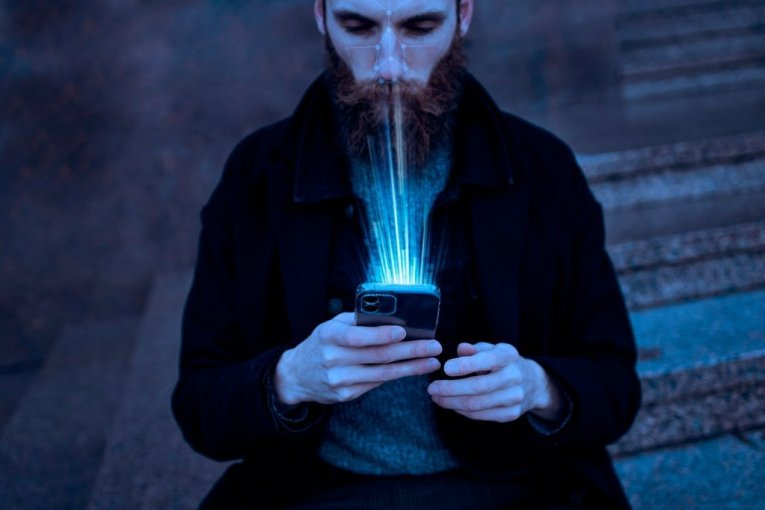 NEMA VIŠE ANONIMNOSTI I PROFILA BEZ GLAVNE SLIKE: Vlada uvodi najekstremniju zabranu na društvenim mrežama!