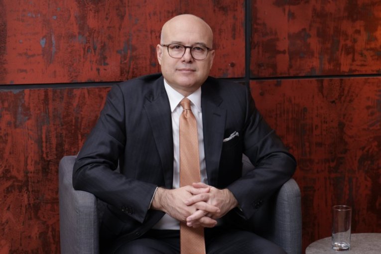 ODBRANIĆEMO SE! Vučević pravo u metu: Separatisti iz Vojvodine najglasniji protiv Univerziteta SPC!