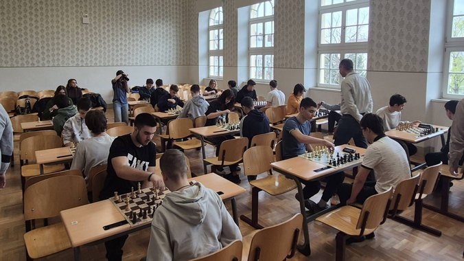 ODRŽAN PRVI ŠAHOVSKI KUP ZEMUNSKE GIMNAZIJE