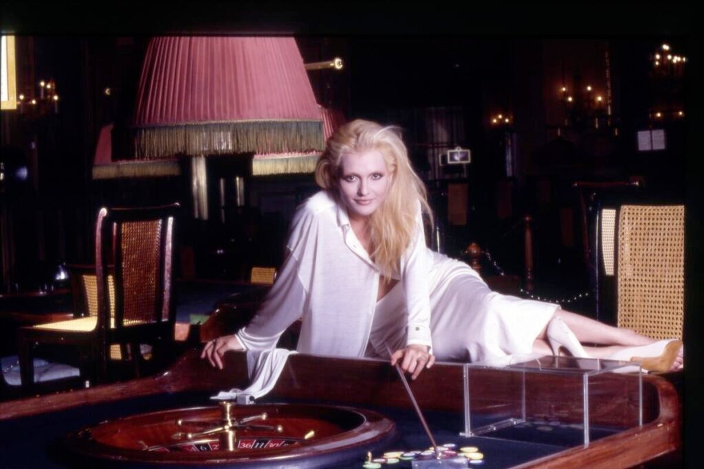 PEVAČICA BILA UDATA ZA NAJBOTAGIJEG ČOVEKA NA KOSOVU! Ostavio je zbog ljubomore, a onda je našla 22 godine mlađeg