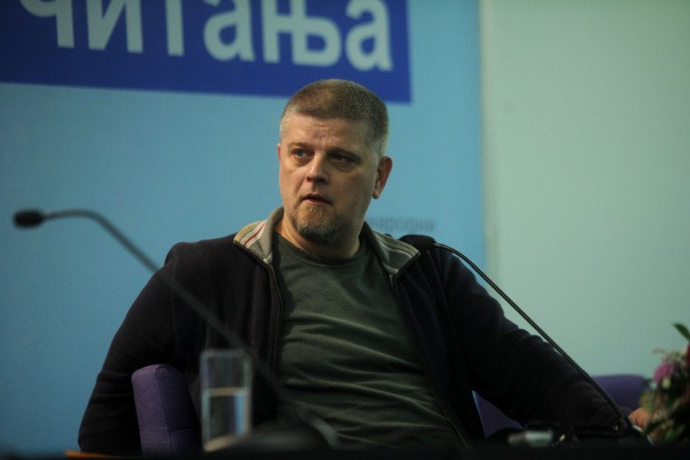 PODNEO OSTAVKU! Vladimir Kecmanović više nije urednik RTS!