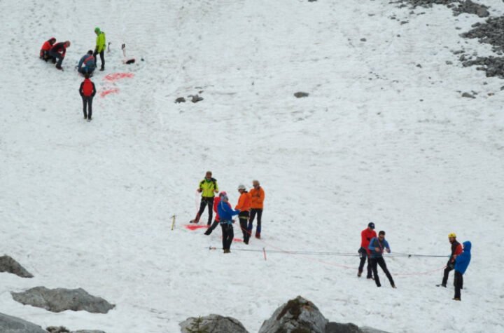 POGINULI TURISTI! Užas na planini, iznenadna mećava poslala ih u SMRT