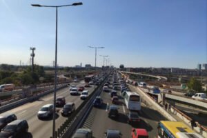 POJAČAN INTENZITET SAOBRAĆAJA NA SVIM PUTNIM PRAVCIMA U SRBIJI! U jednom delu zemlje je najgore - vozači, spremite se!