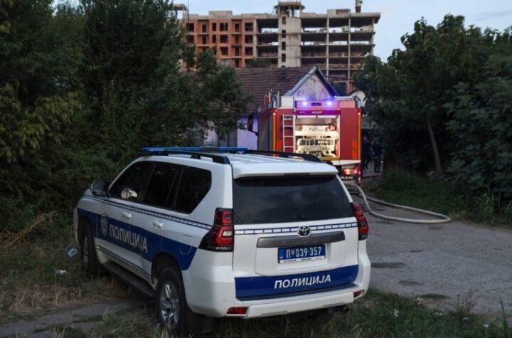 PRONAĐEN PIŠTOLJ U PRTLJAŽNIKU AUTOMOBILA! Uhapšena dvojica mladića u Bačkoj Palanci, završili u pritvoru!