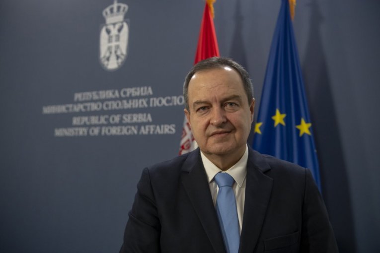 "PROVEDITE GA U ZDRAVLJU, MIRU I RADOSTI": Dačić čestitao Uskrs vernicima koji slave po Gregorijanskom kalendaru