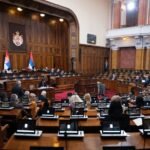 Paradoks blokadera: Prvo tražili od opozicije da bojkotuju Skupštinu, a sada ih zbog toga kritikuju (FOTO)