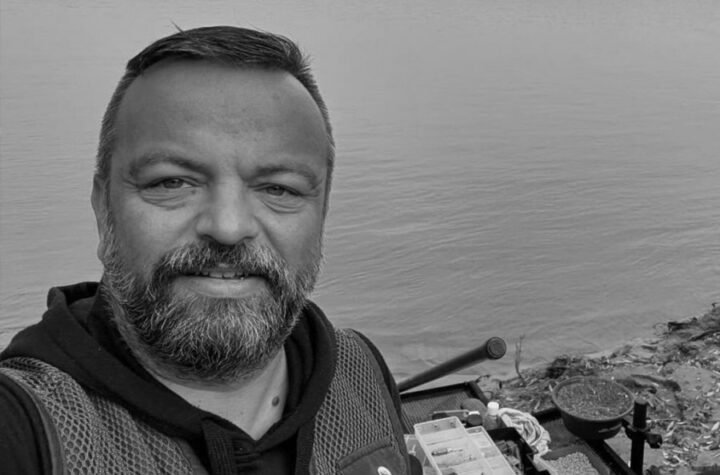 SAŠA PUNIH 14 GODINA NASTUPAO SA HARISOM DŽINOVIĆEM! Pevač o iznenada preminulom kolegi imao da kaže SAMO OVO!