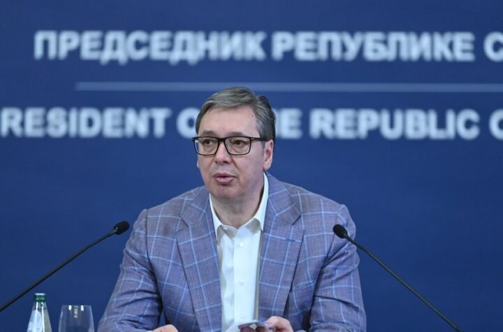 SLEDE NAJTEŽI DO SADA PRITISCI NA VUČIĆA Predsednik ne popušta, ali blokaderi se nude da to urade