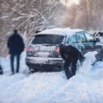 "SNEG JE PADAO PO MENI DOK SAM PUZAO UZ LITICU": Jeziva ispovest Durmitorca kojeg su spasioci čupali iz kandži smrti! Milorad rizikovao život da spasi divljač, pa ostao zarobljen u ledu!