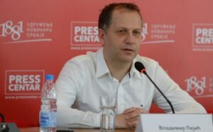 SNS SA VUČIĆEM NA 46,4%, STUDENTSKA LISTA SA ĐOKIĆEM NA 28,7! Najnovije istraživanje o izborima! EVO ŠTA SE OČEKUJE!