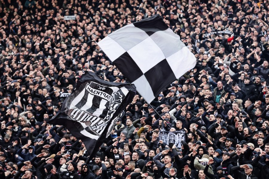 ŠOKANTNA USKRŠNJA OBJAVA GRUPE GROBARA! Spalili svoja obeležja, pa objasnili zašto! (FOTO)