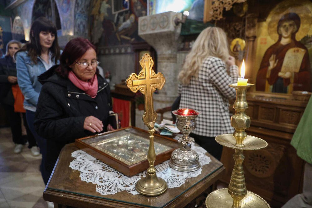 SPC I VERNICI DANAS SLAVE SVETOG MUČENIKA EVPSIHIJA: Bio u BRAKU, razbijao HRAM, pa postao SVETAC!