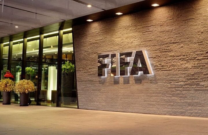 SRBIJA BEZ PREDSTAVNIKA Svetska fudbalska federacija odredila 52 arbitra za Mundijal