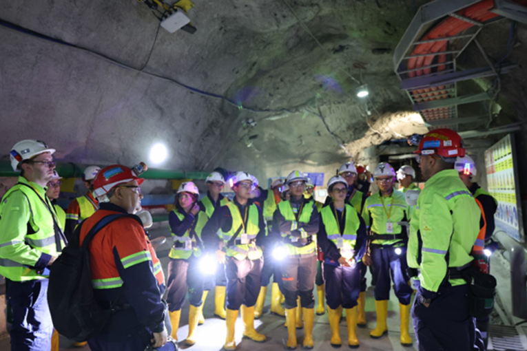 SRBIJA LEŽI NA MILIJARDAMA, OTKRIVENA RUDNA SENZACIJA KOD RAŠKE: Vrednost nalazišta dostiže 5,5 milijardi dolara! Ceo svet želi naše blago!