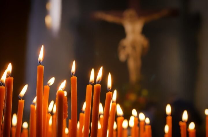 SUTRA OVO NIKAKO NE SMETE DA IZGOVORITE: Obeležavamo važnog sveca uz TRI STROGA običaja