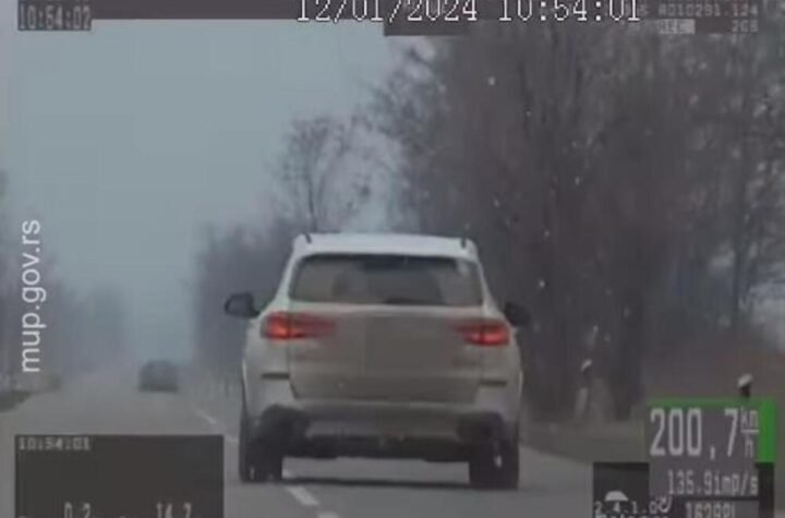 Skupio 126 saobraćajnih kazni u 7 meseci: Nijednu nije platio jer je koristio savršeni trik, ne mogu da ga provale!