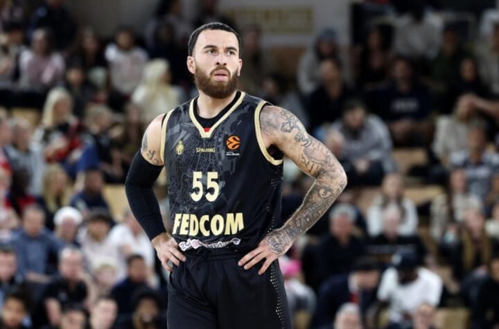 Slikoviti odgovori Majka Džejmsa po pitanju budućnosti - "postoje priče i da je Elvis živ..."