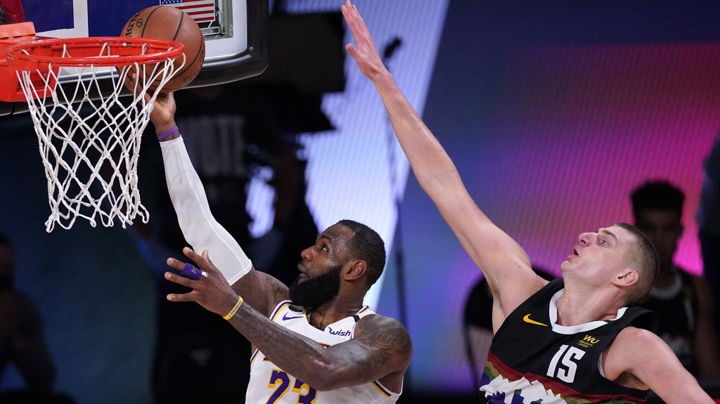 Sprema se košarkaški potres: Jokić i Lebron zajedno u Denveru?! (FOTO)