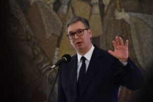TO JE OBRAZOVNI GENOCID" Vučić: Tokom prošle blokaderske godine imali smo 11.000 diplomaca manje