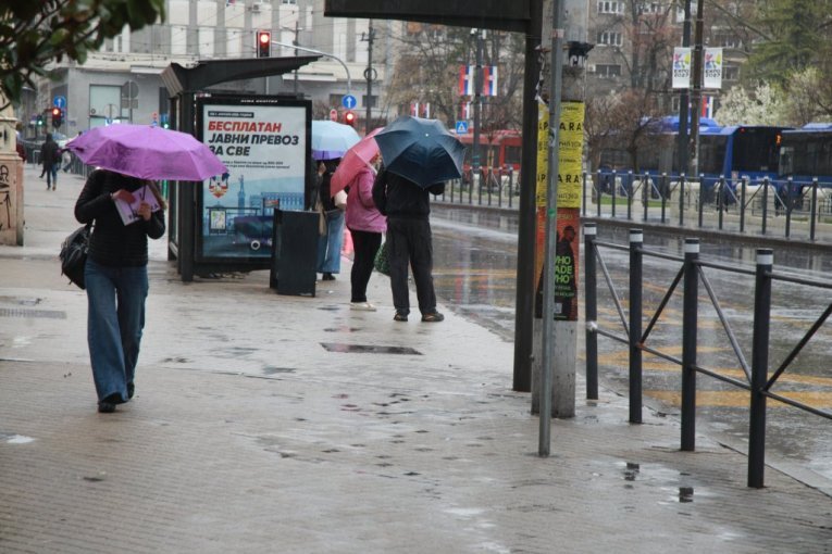 U SRBIJU STIŽE HLADNI FRONT! Spremite se za nagli pad temperature i jaku kišu - OBJAVLJENA NAJNOVIJA PROGNOZA ZA KRAJ APRILA!