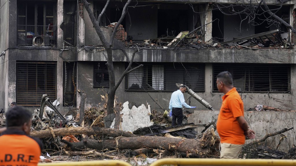 UDARNO: U oborenom američkom avionu bila 2 pilota, za njima tragaju i Iranci i Amerikanci