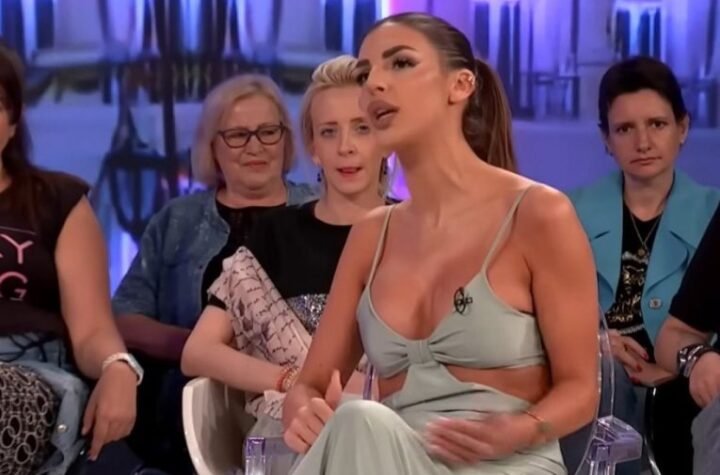 VELIKI POVRATAK ENE ČOLIĆ IZAZVAO POTPUNI KOLAPS NA "PINKU"! Muk u studiju, fanovi ZAKUCANI za male ekrane!