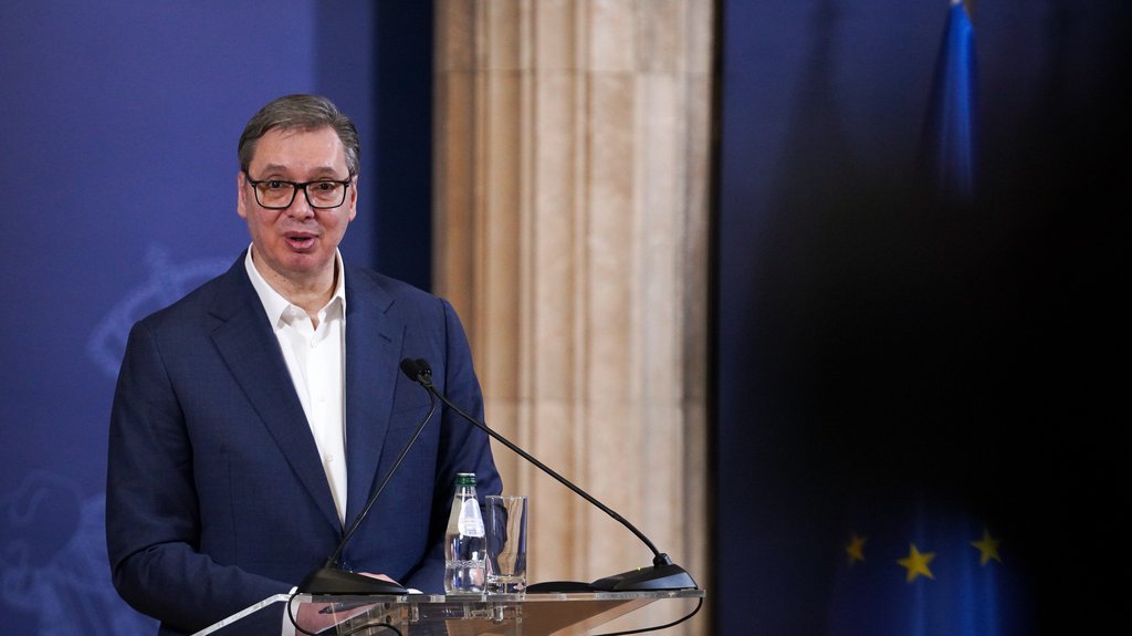 VUČIĆ SUTRA NA TERENU: Predsednik obilazi gradilište Ekspo projekta i prati napredak radova