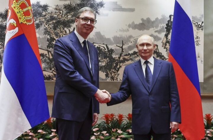 VUČIĆ USPEŠNO POZICIONIRAO SRBIJU U KOMPLEKSNIM OKOLNOSTIMA! I na istok, i na zapad, na sever i jug!