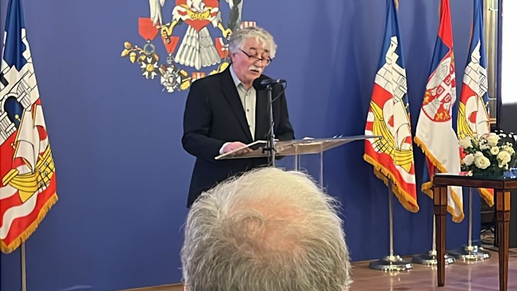 VUJOŠEVIĆEV PRIJATELJ SLOMLJEN OD BOLA! Održao emotivni govor koji je ODJEKIVAO među prisutnima: Ovde sam po želji Duletove porodice... (FOTO)