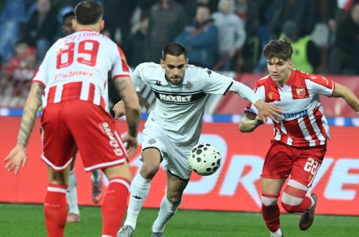 ZVEZDA NA KORAK OD TITULE, PARTIZAN U KANALU! Ovako izgleda tabela Superlige: Crveno-beli profitirali u Surdulici, Vojvodina čuva drugo mesto!