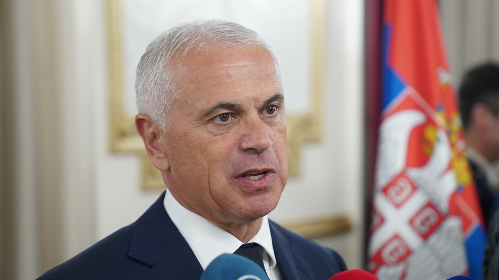 ZVEZDAN TERZIĆ OTVORIO ŠAMPANJAC: Generalni direktor Zvezde sa saradnicima nazdravio devetoj uzastopnoj tituli crveno-belih!