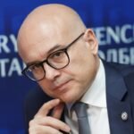 'OVO JE DOKAZ DA JE MRŽNJA JEDINO ŠTO MOGU DA PONUDE' Vučević se oglasio o dešavanjima u centru grada: Nasilje koje sprovode blokaderi se nastavlja ka