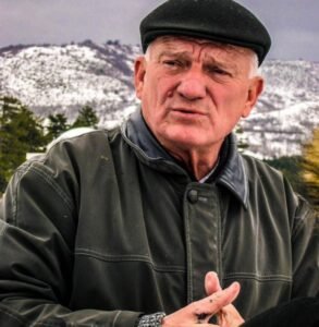 BJELOGRLIĆ SLAO VIP POZIVNICU GENERALU DIVJAKU! Jovo izbegao pravdu za zločine, a dobio poziv za prvi red za film blokadera!