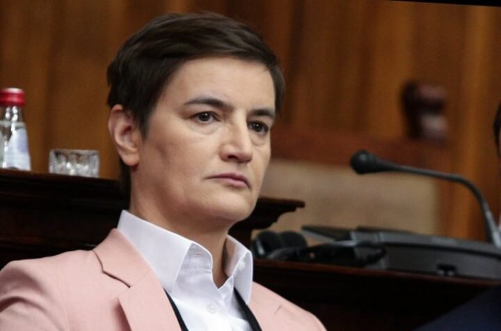 BRNABIĆEVA POSLALA JASNU PORUKU IZ PRAGA: "Pozicija Srbije je jasna - NE UVODIMO SANKCIJE RUSIJI!"