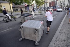 HRVATI ŠIRE LAŽI O PROTESTIMA BLOKADERA: Spominju reke ljudi koje vide SAMO ONI, a evo ZA ŠTA JOŠ LAŽU