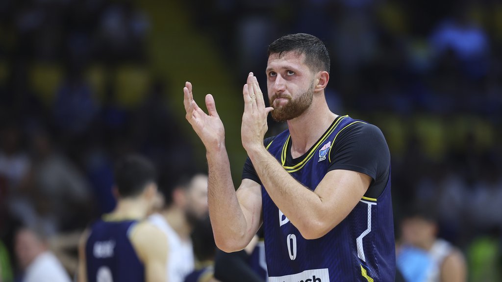 JUSUF NURKIĆ NE IGRA PROTIV SRBIJE: Bosansko-hercegovački košarkaš ne dolazi u Beograd na megdan 'orlovima' u kvalifikacijama za Mundobasket