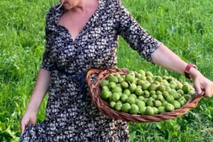 KAO SESTRE SU! Ćerka Jovana Memedovića podelila emotivne trenutke slavlja, EVO KAKO BIVŠA SUŠRUGA voditelja sada izgleda! (GALERIJA)